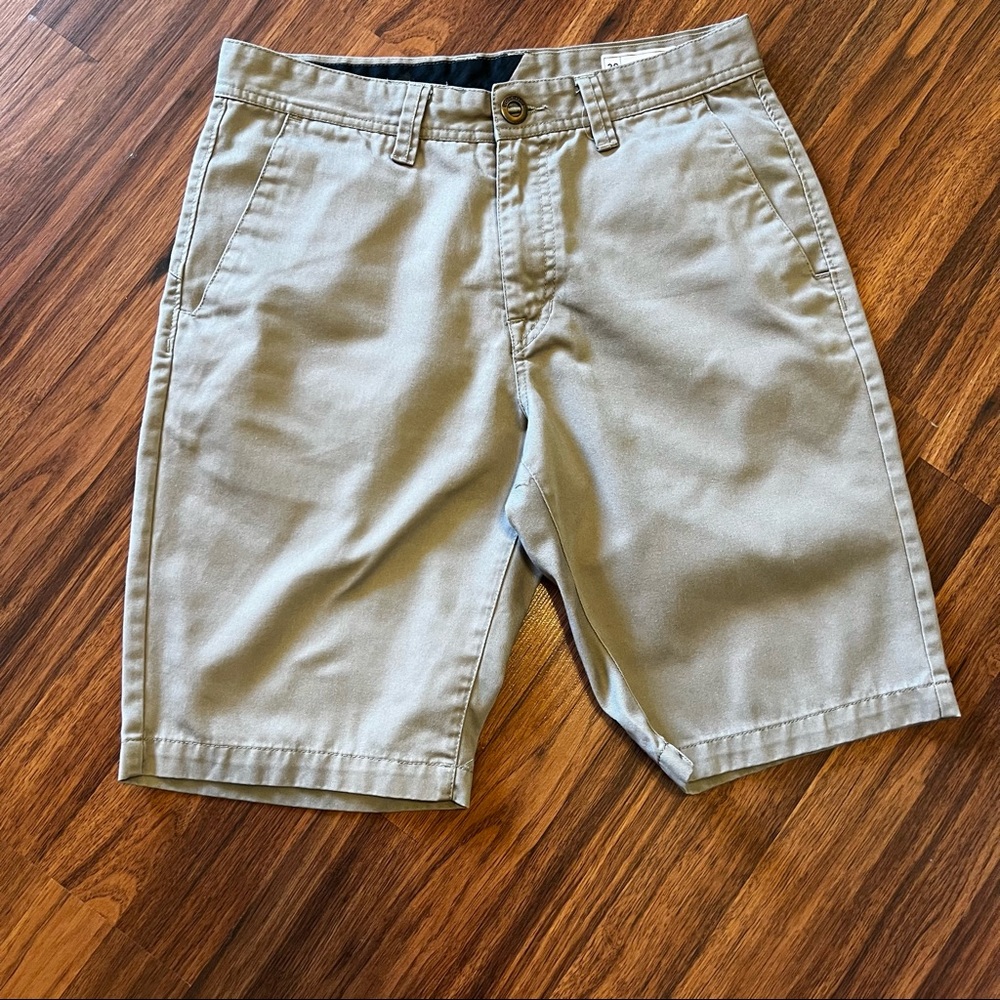 Volcom shorts mens, TAN , size 30